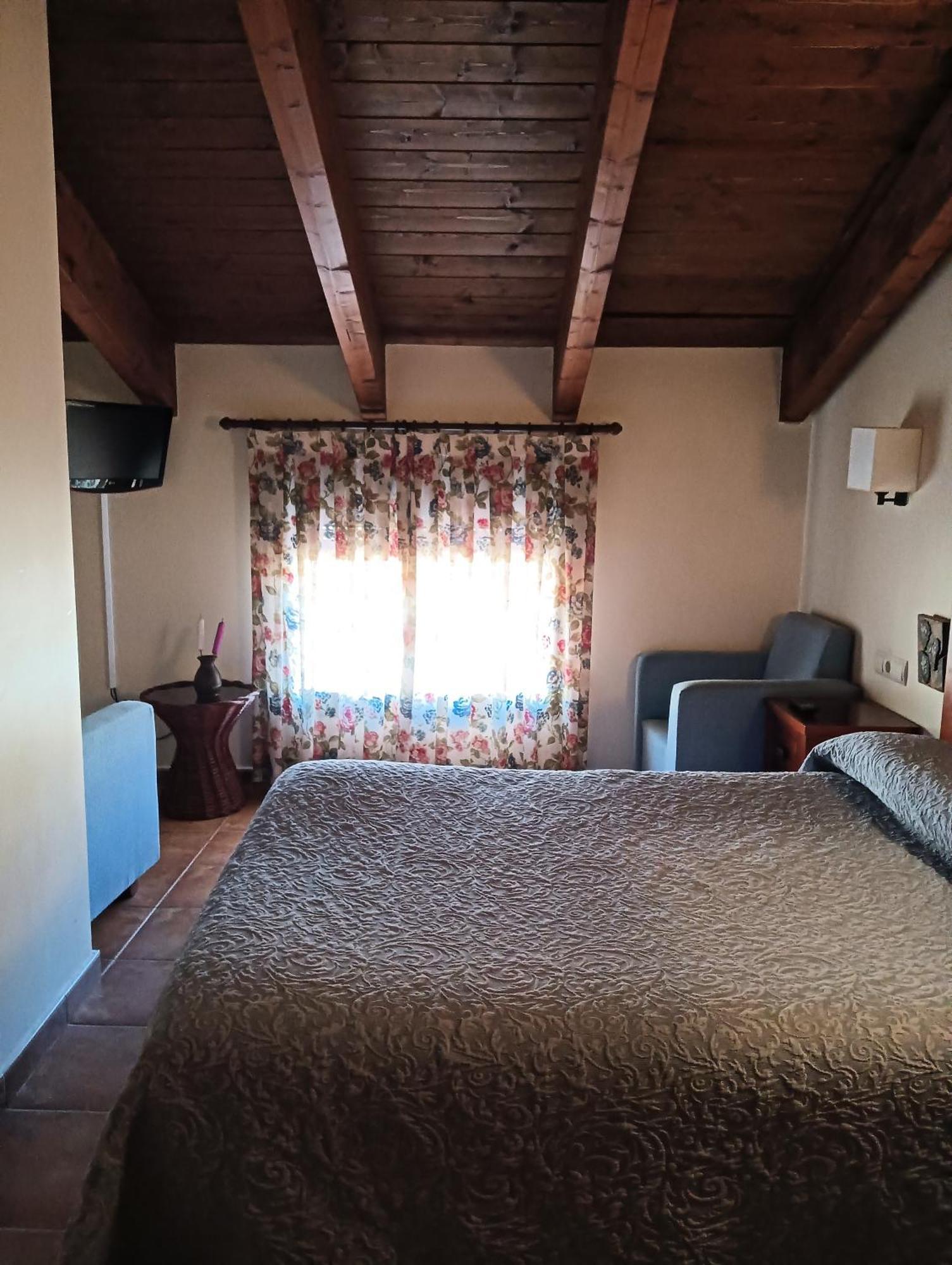 Hostal Sol De La Vega Albarracin Luaran gambar